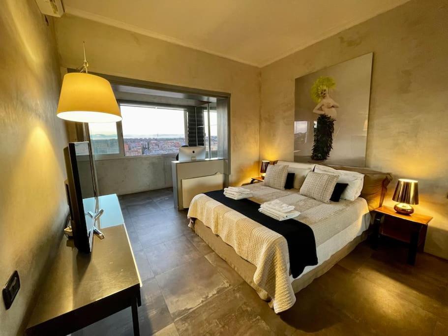 Apartment Skyline Penthouse With Jacuzzi