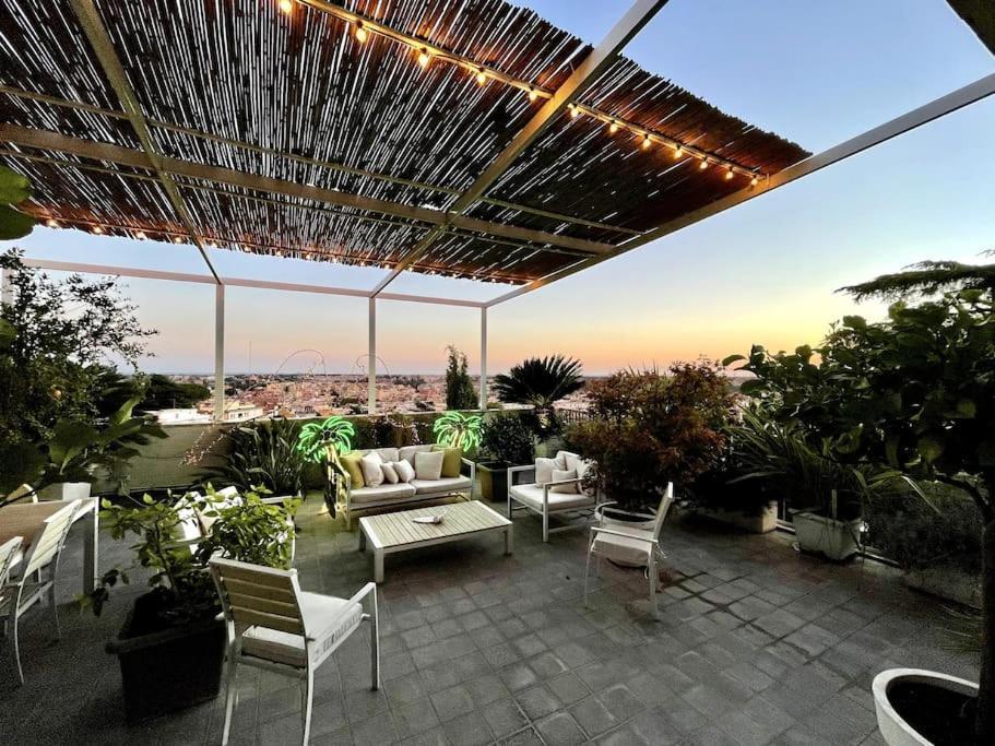 Apartment Skyline Penthouse With Jacuzzi